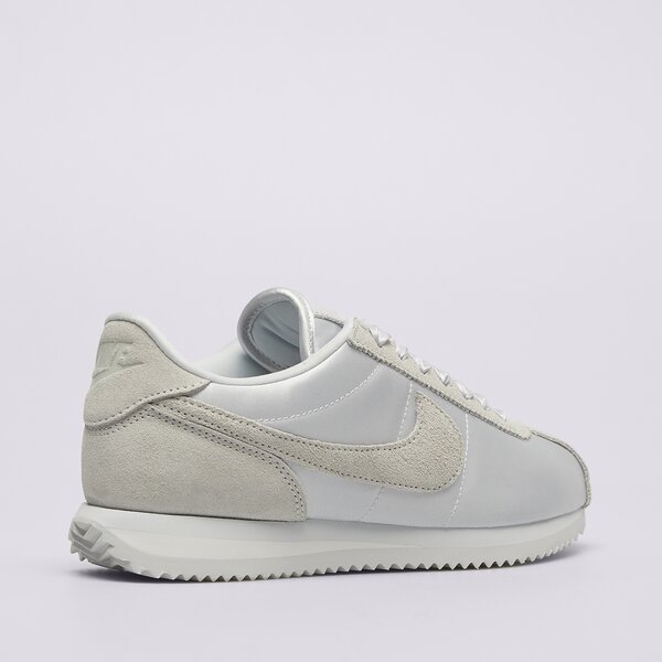 Дамски маратонки NIKE W CORTEZ fv5420-001 цвят сребърен