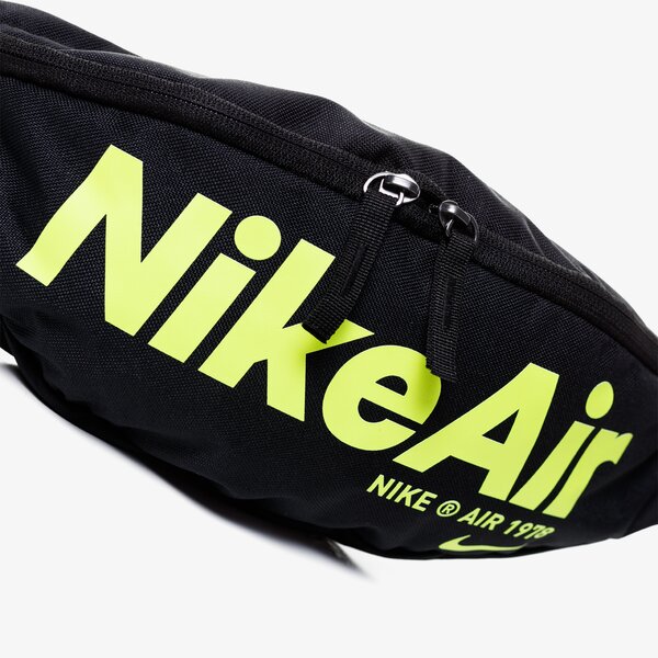 Дамска чанта за кръст NIKE ЧАНТА ЗА КРЪСТ HERITAGE 2.0 ct5226-010 цвят черен