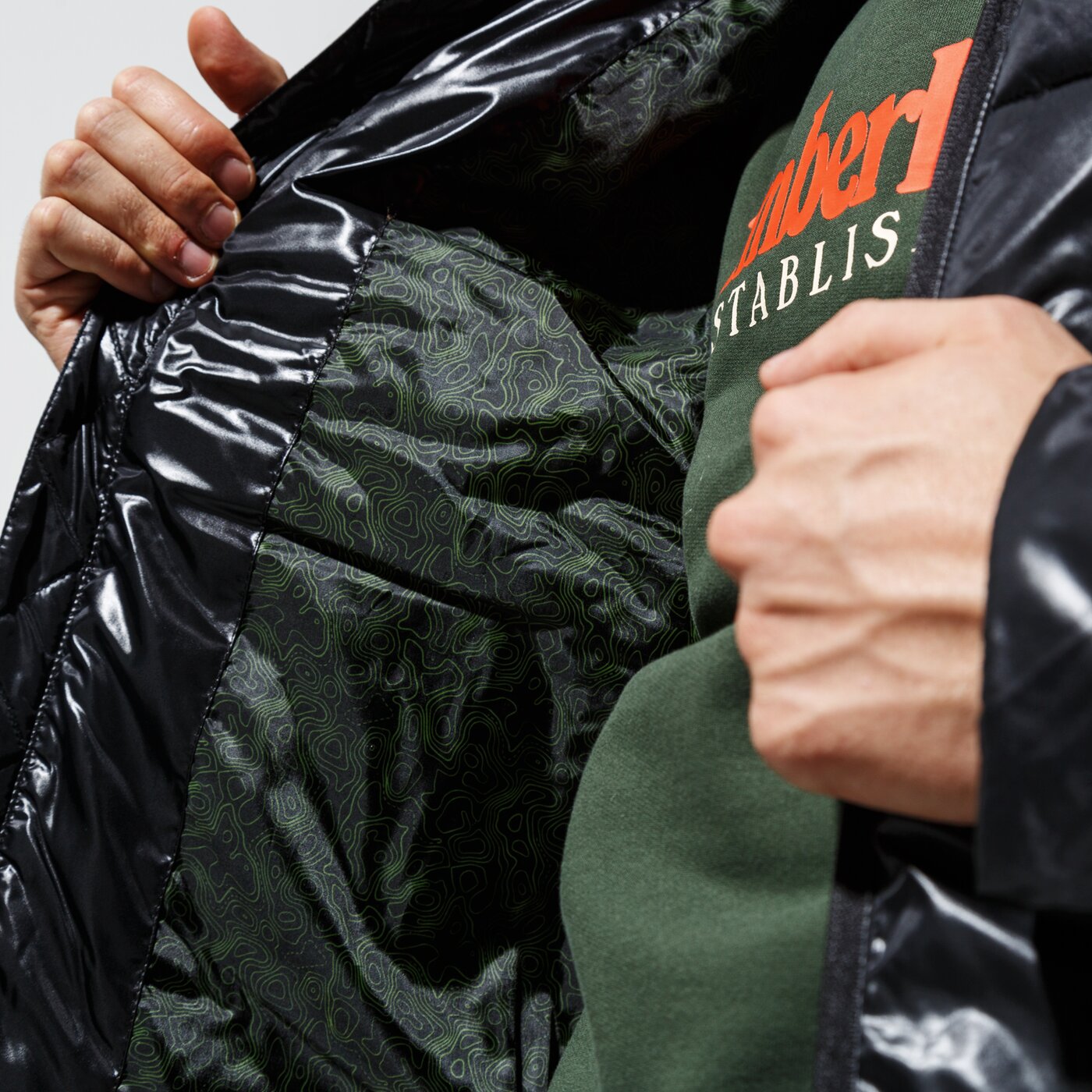 Мъжко зимно яке CONFRONT ЯКЕ ЗИМНО MAKALU BLK JKT cf39kum36002 цвят черен