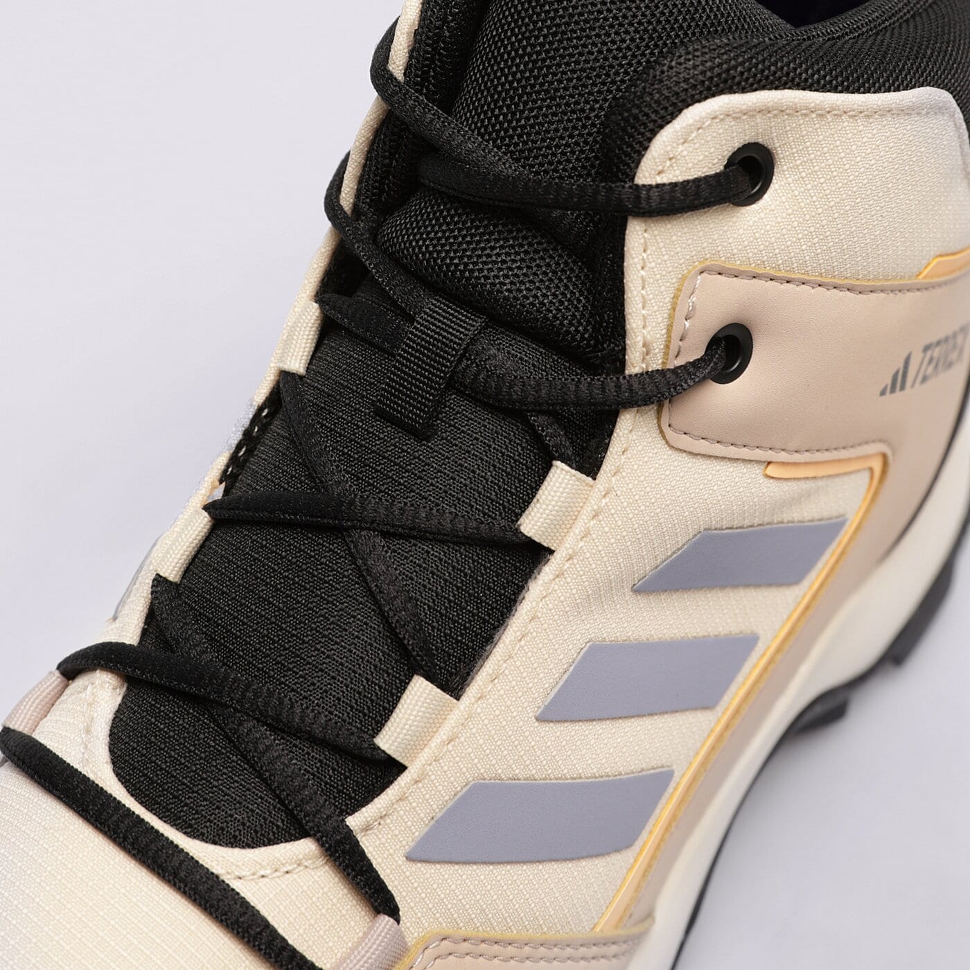 Детски зимни обувки ADIDAS TERREX HYPERHIKER MID K hq5820 цвят бежов