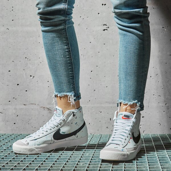 Детски маратонки NIKE BLAZER MID '77 dj2618-100 цвят многоцветен