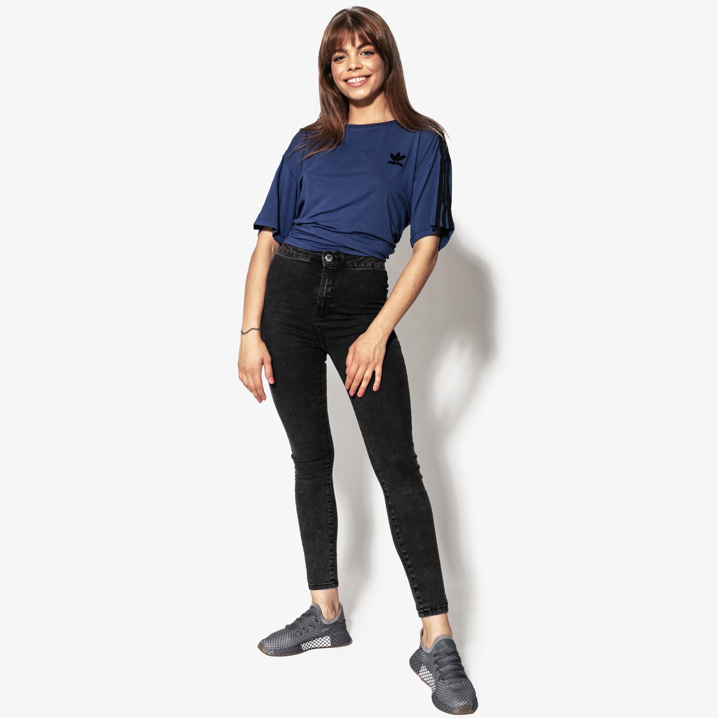 Дамска тениска ADIDAS ТЕНИСКА SS MONTHLY PACKS FSH L TEE ce3718 цвят тъмносин