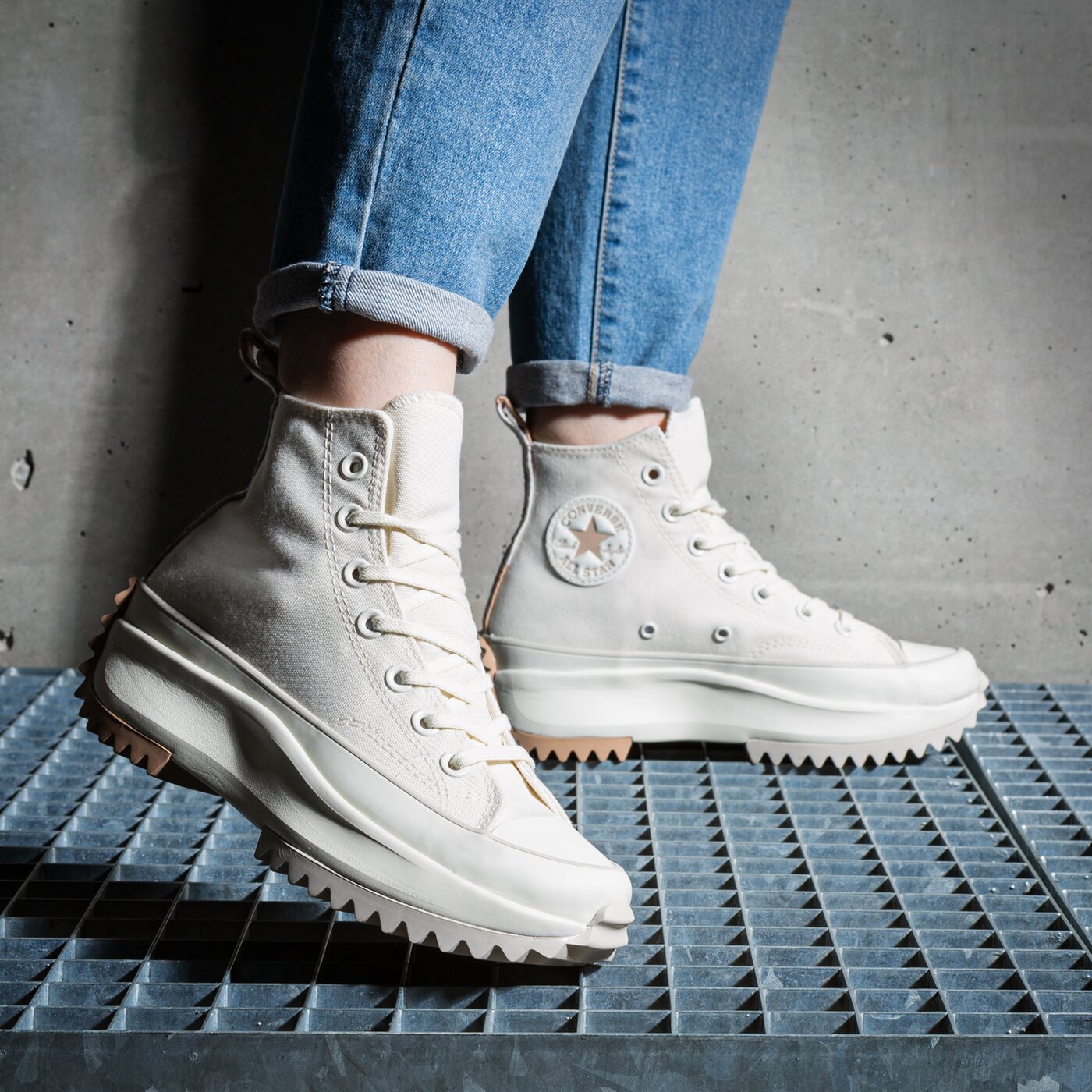 Дамски маратонки CONVERSE RUN STAR HIKE 172956c цвят бежов