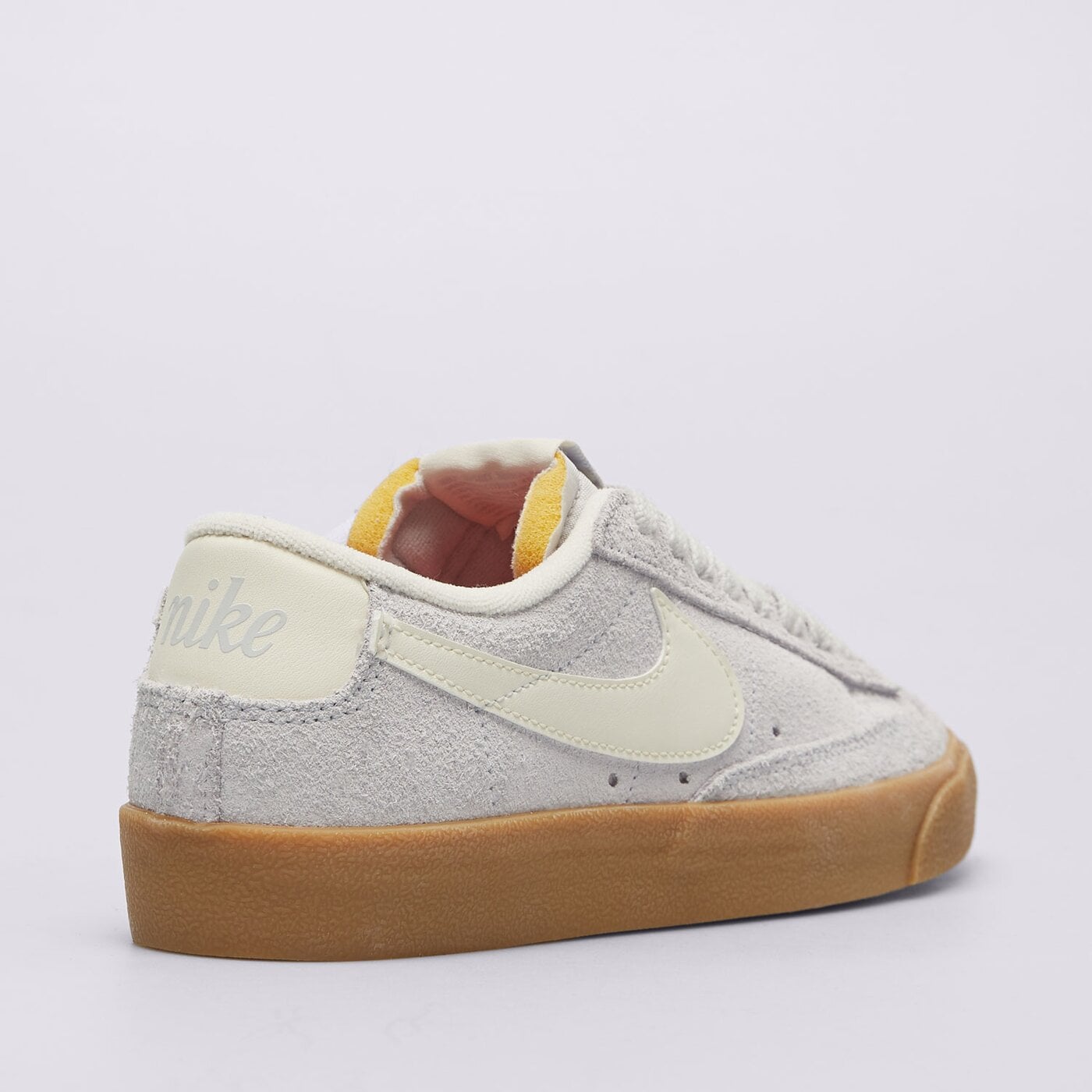 Дамски маратонки NIKE BLAZER LOW '77 VINTAGE fq8060-003 цвят син
