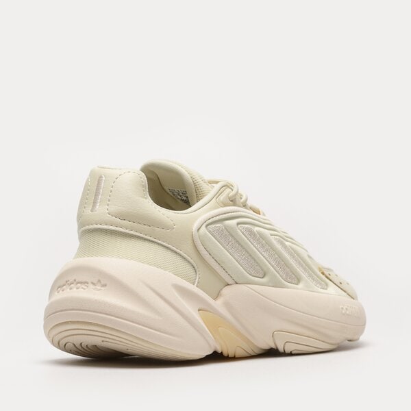 Дамски маратонки ADIDAS OZELIA W gw6808 цвят бежов