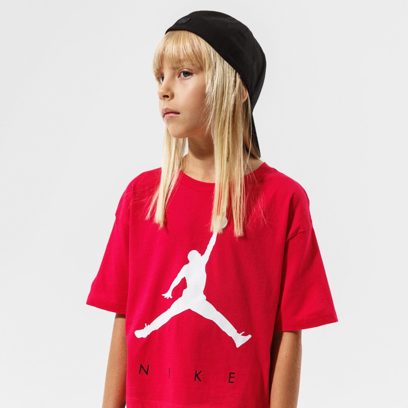 Детска тениска JORDAN ТЕНИСКА JUMPMAN BY NIKE TEE GIRL 45a763-a9v цвят червен