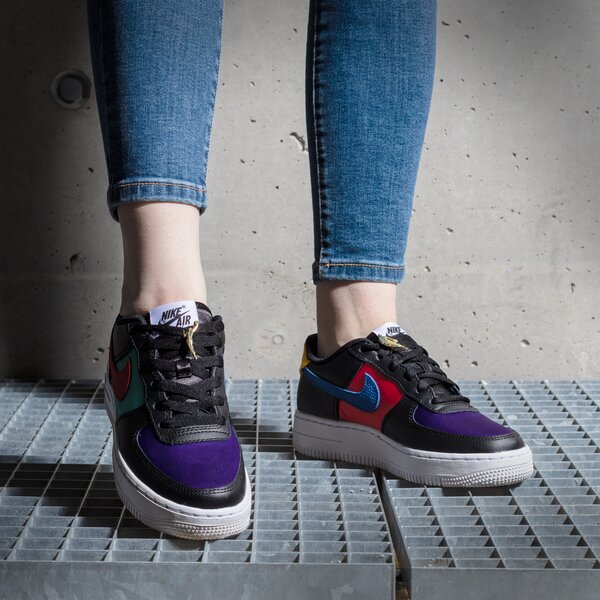 Детски маратонки NIKE AIR FORCE 1 LV8 EMB dn4178-001 цвят многоцветен