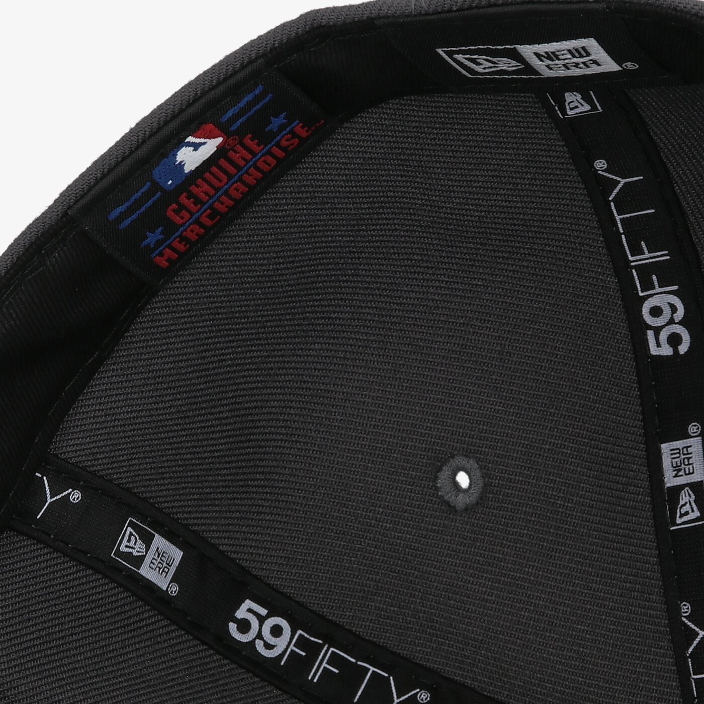 Мъжка шапка с козирка NEW ERA ШАПКА ESSENTIAL 59FIFTY NYY NEW YORK YANKEES 12285497 цвят сив