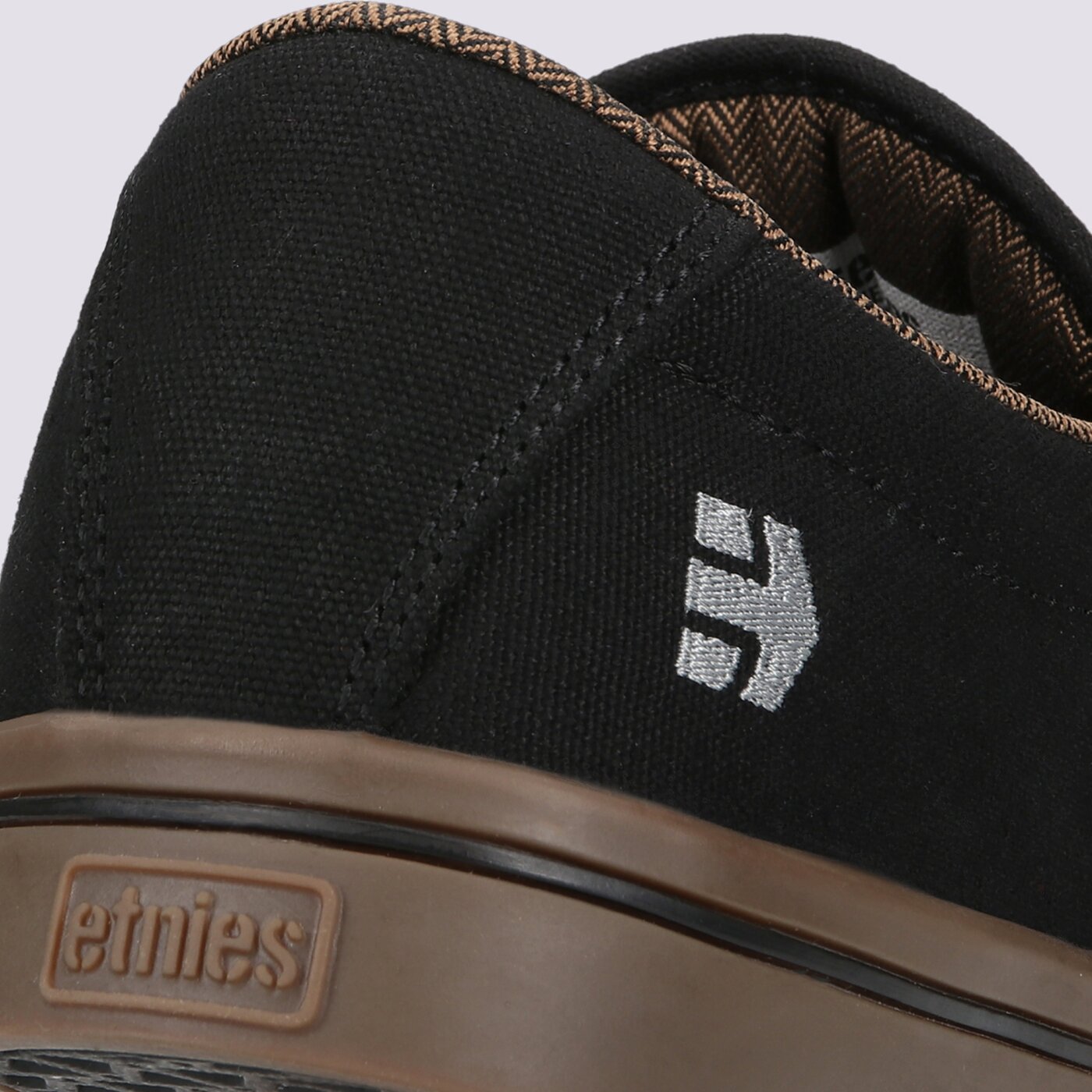 Мъжки маратонки ETNIES JAMESON 2 ECO  4101000323558 цвят черен