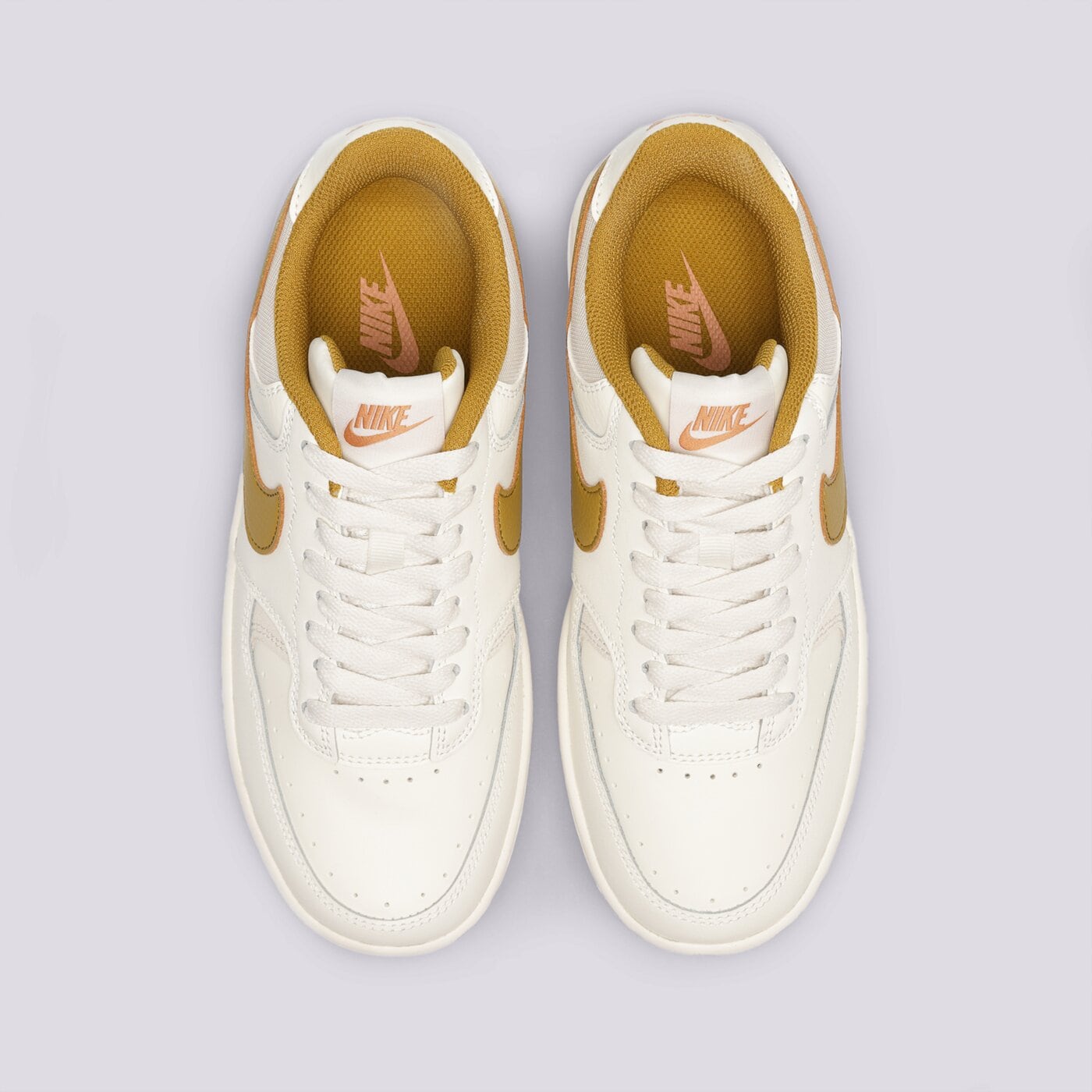 Дамски маратонки NIKE GAMMA FORCE dx9176-105 цвят бежов