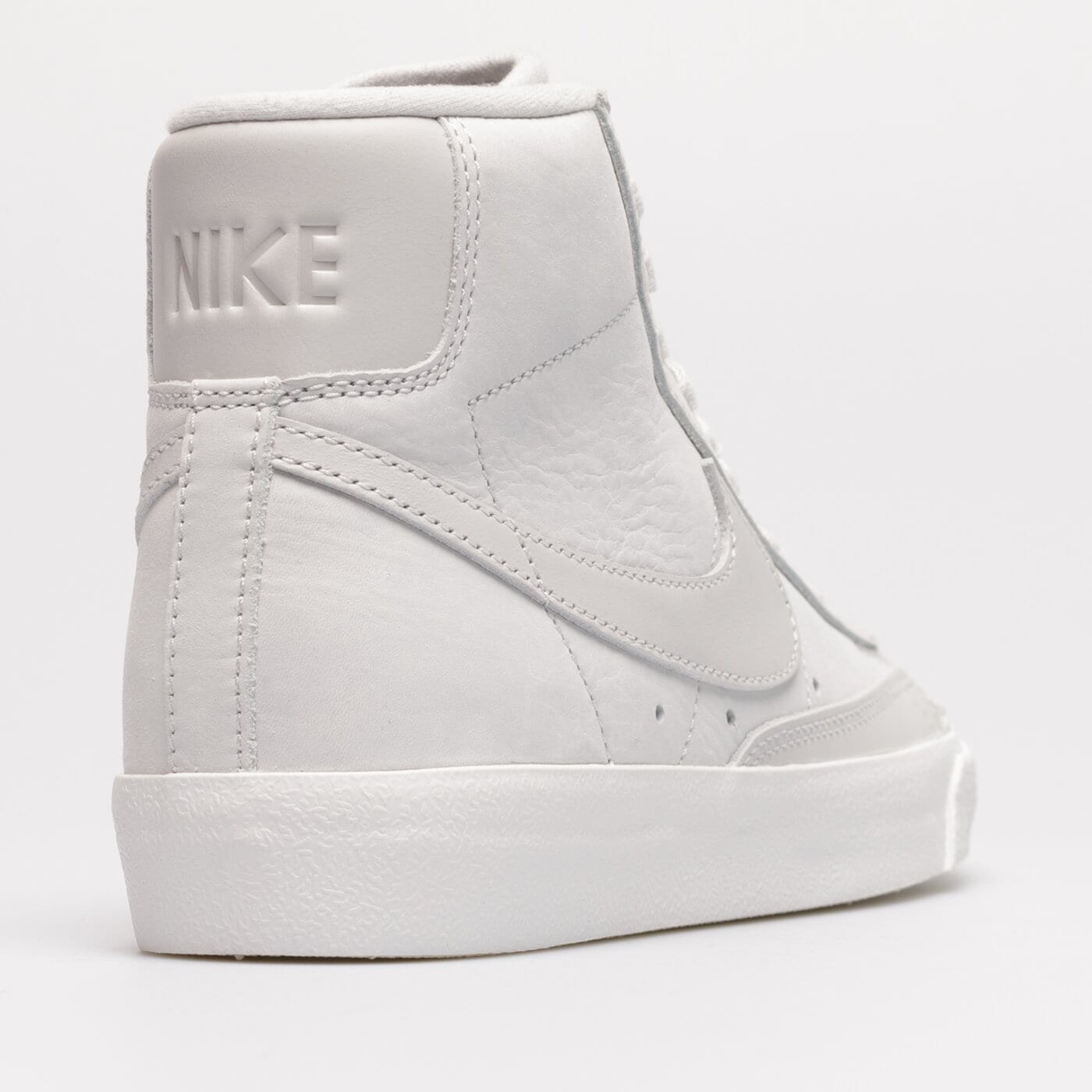 Дамски маратонки NIKE W BLAZER MID PRM MF dq7572-001 цвят сив