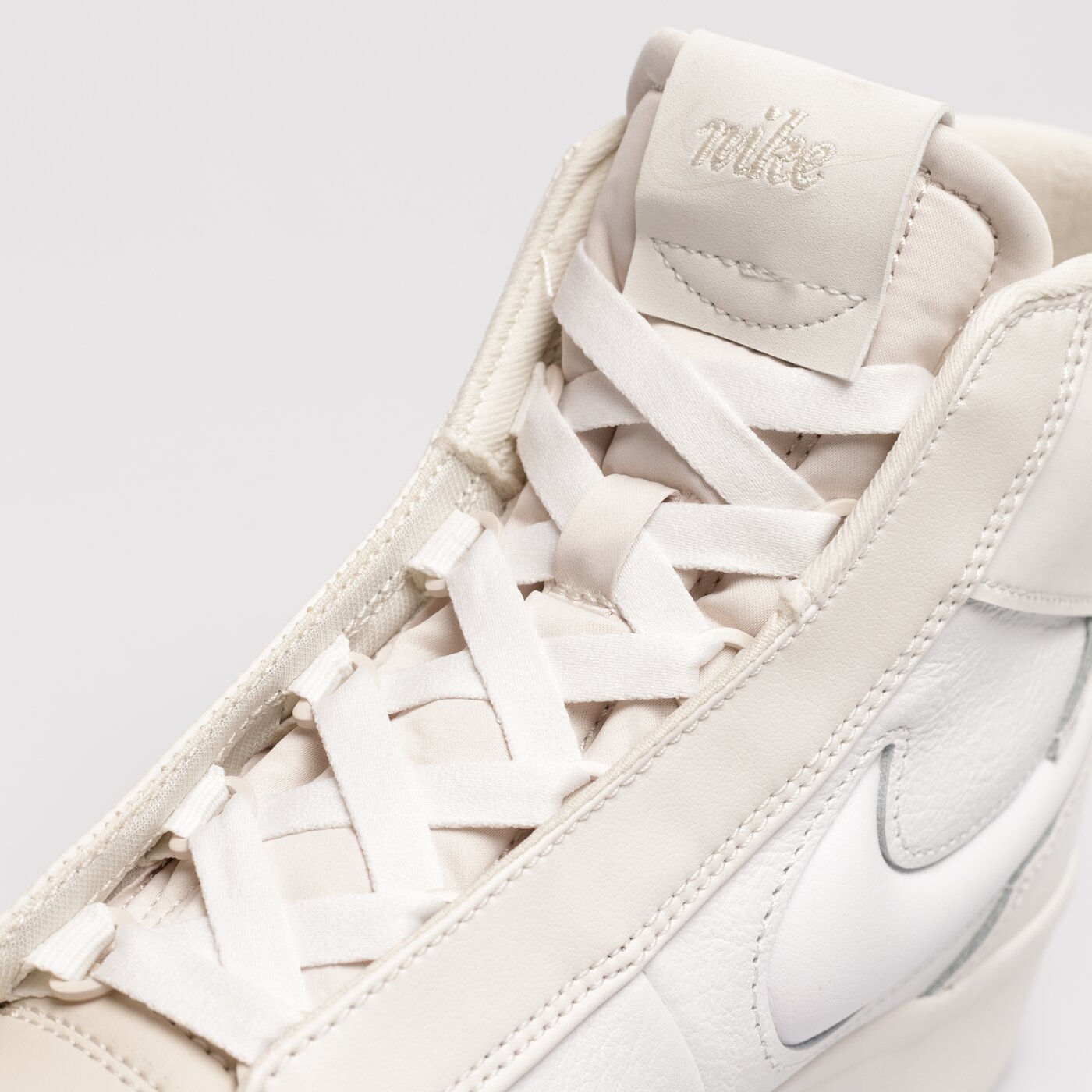 Дамски маратонки NIKE BLAZER MID VICTORY  dr2948100 цвят многоцветен