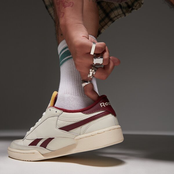 Мъжки маратонки REEBOK CLUB C REVENGE VINTAGE 100233964m цвят бял