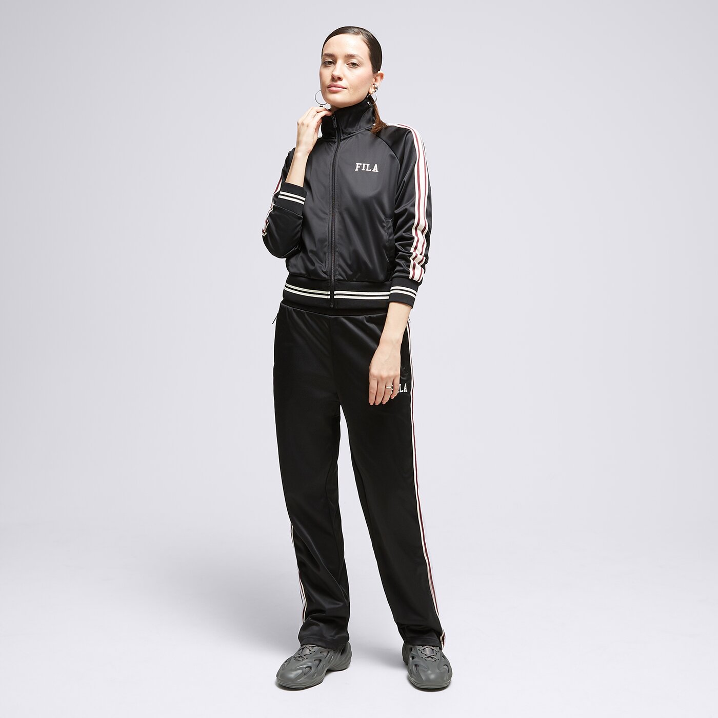 Дамски панталони FILA ПАНТАЛОНИ STRIPE PLY PNT BK/PK liloblk цвят черен