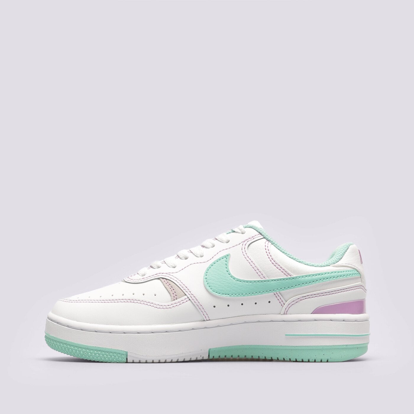 Дамски маратонки NIKE GAMMA FORCE AT fn7109-100 цвят бял