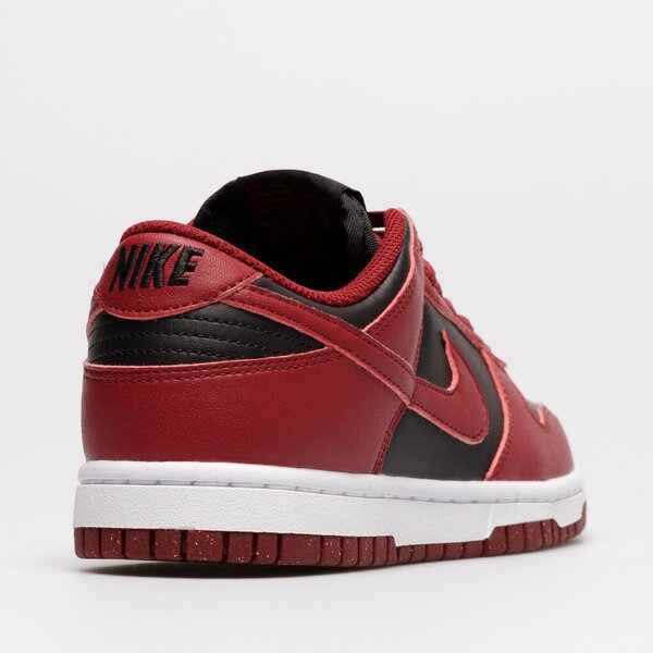 Дамски маратонки W DUNK LOW NEXT NATURE dn1431-002 цвят червен