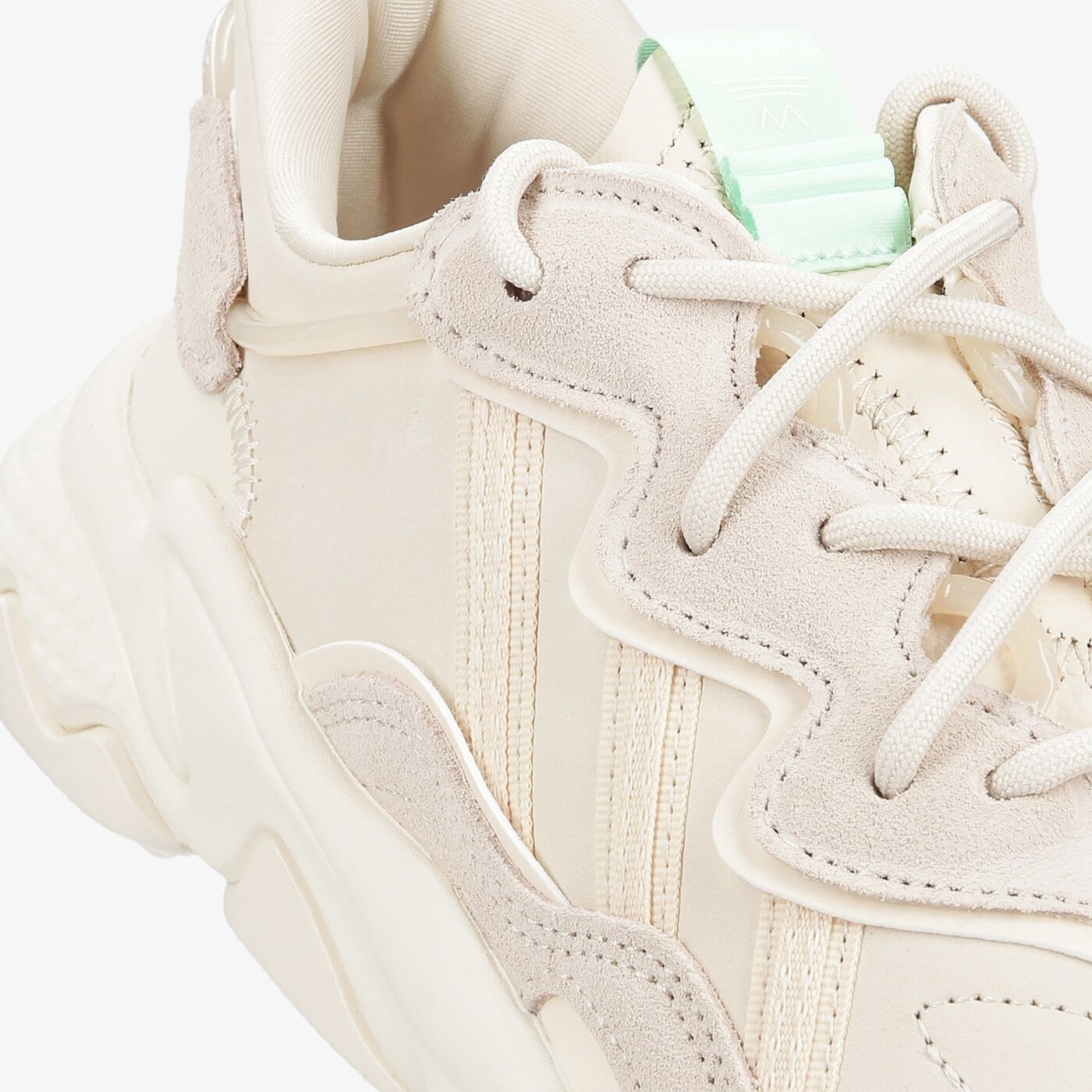 Дамски маратонки ADIDAS OZWEEGO W gw0170 цвят бежов