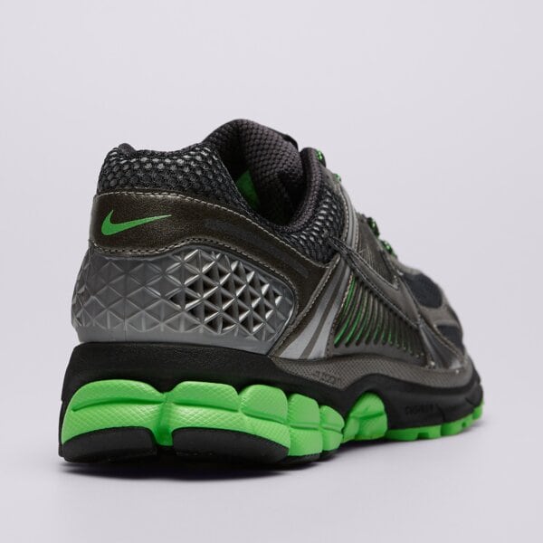 Мъжки маратонки NIKE ZOOM VOMERO 5 SE ib2988-001 цвят черен