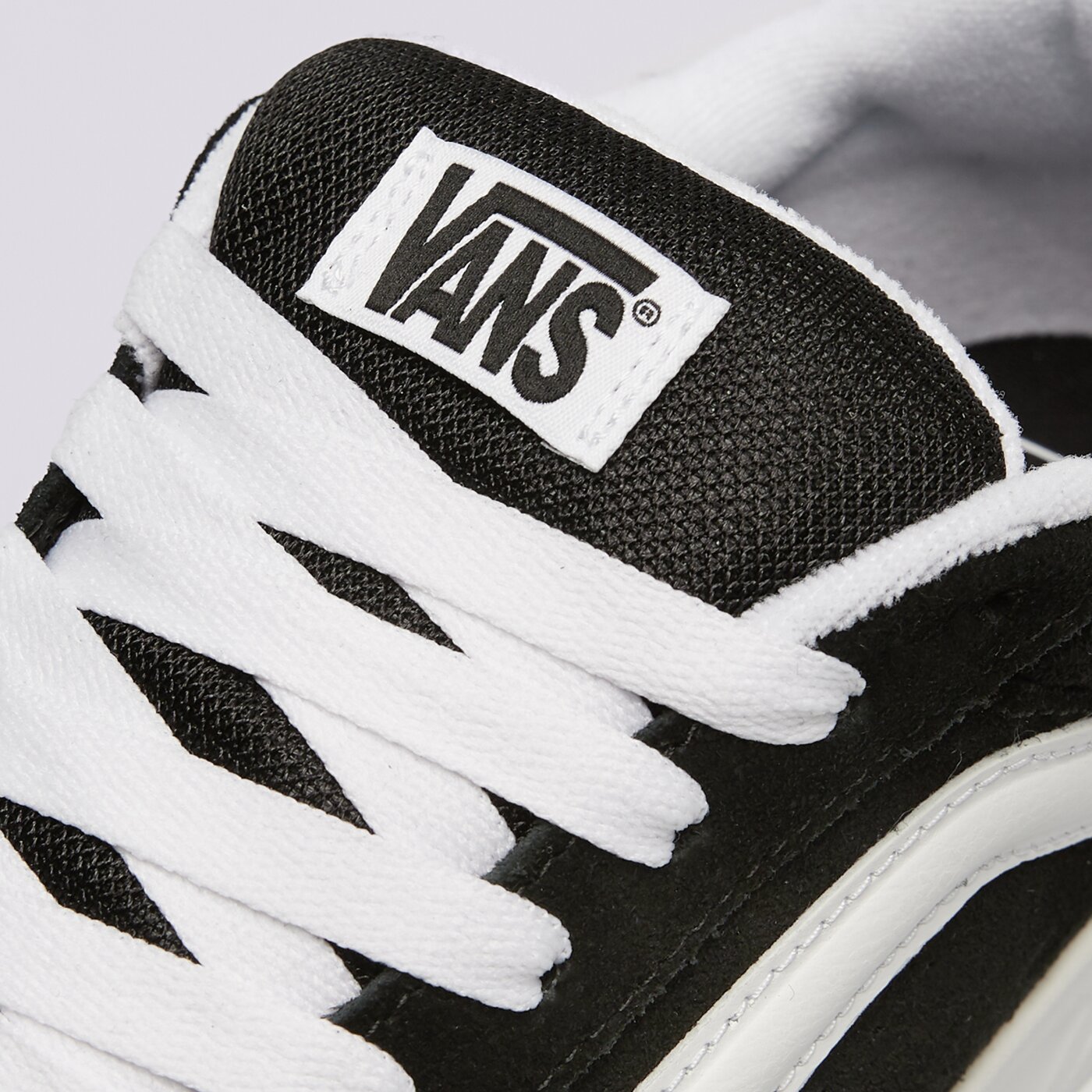 Детски маратонки VANS HYLANE vn000d4pfcb1 цвят черен