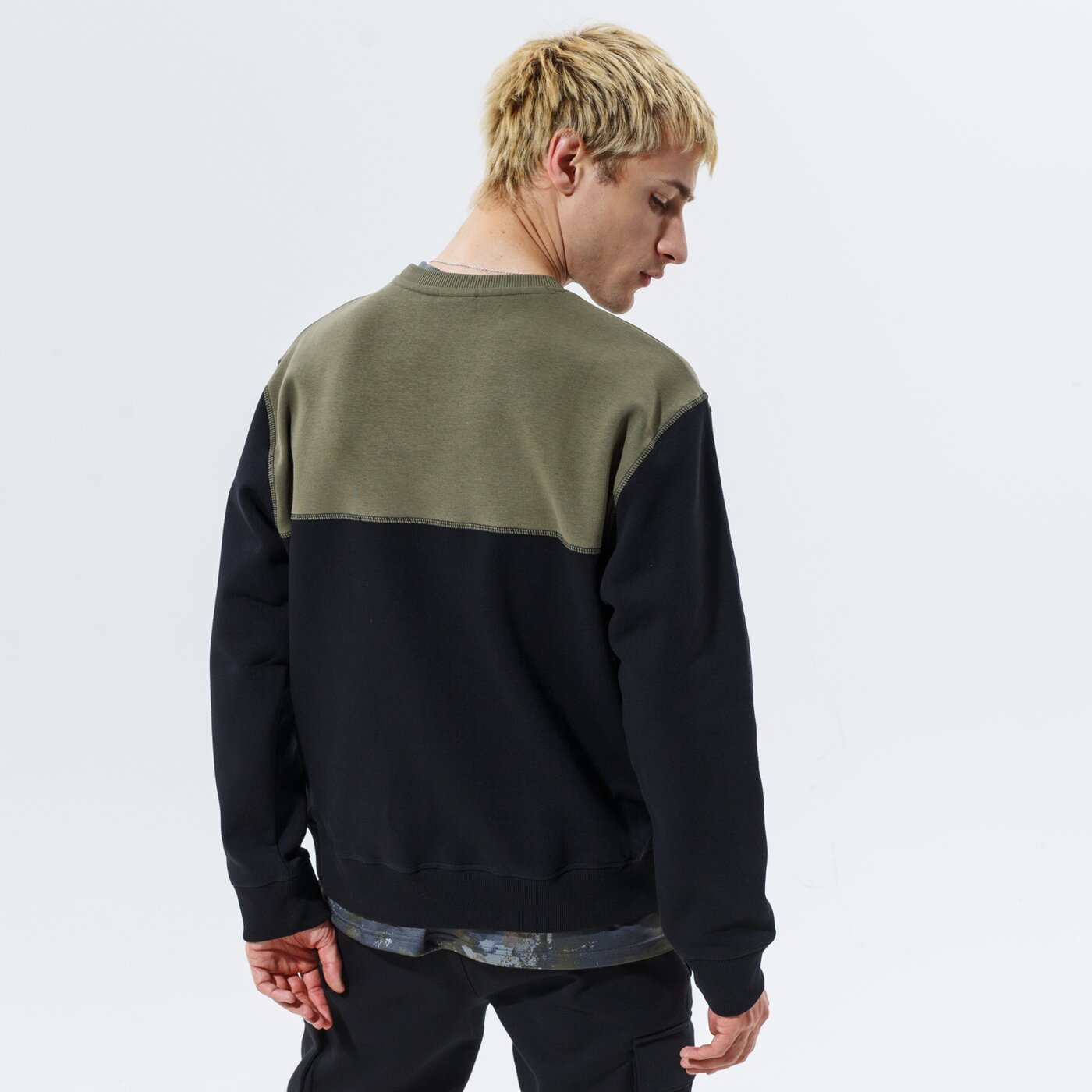 Мъжки суичър NEW ERA СУИТЧЪР NEW ERA OUTDOOR UTILITY CREW NECK NEW ERA BL 12590876 цвят каки