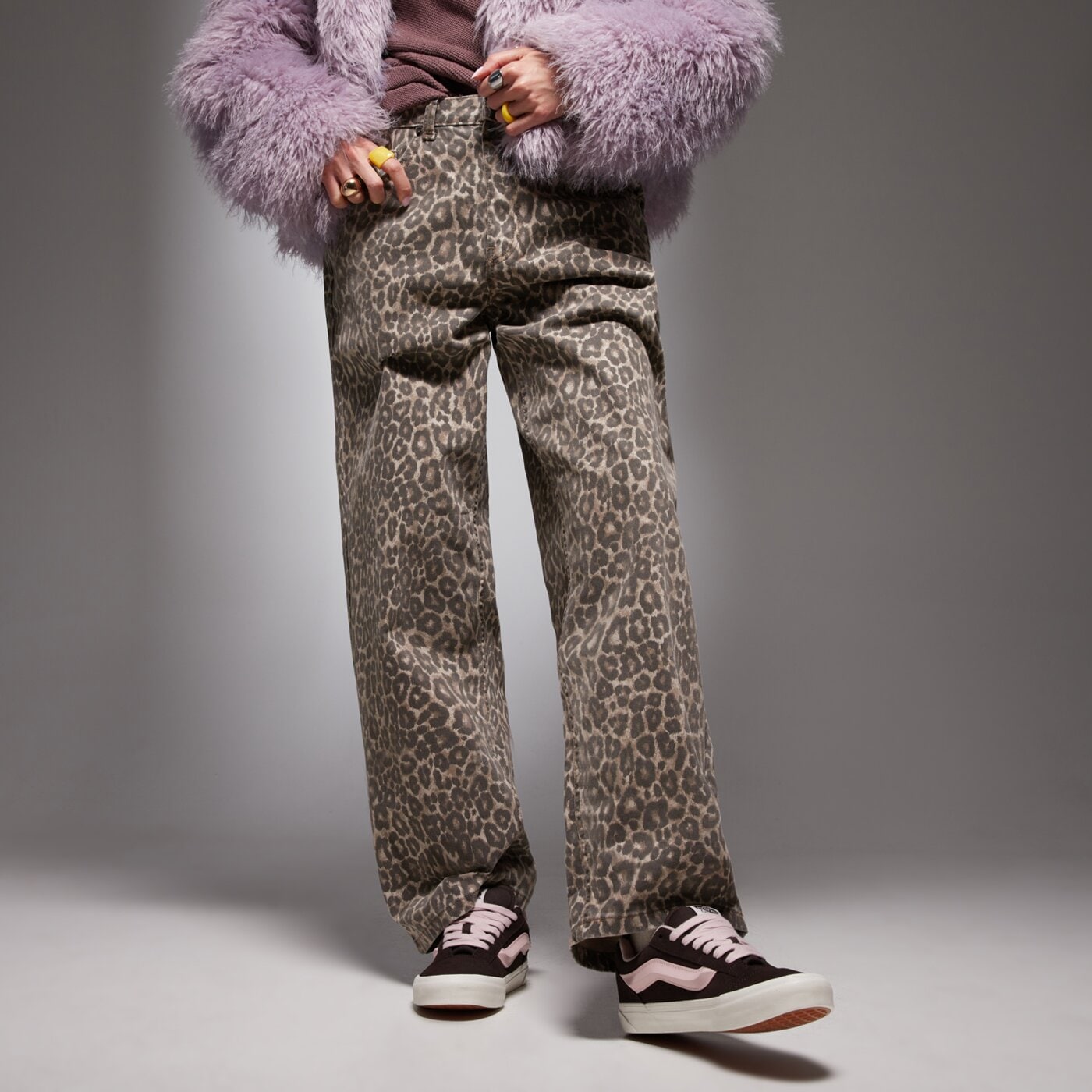 Дамски маратонки VANS KNU SKOOL  vn000d75o3n1 цвят кафяв