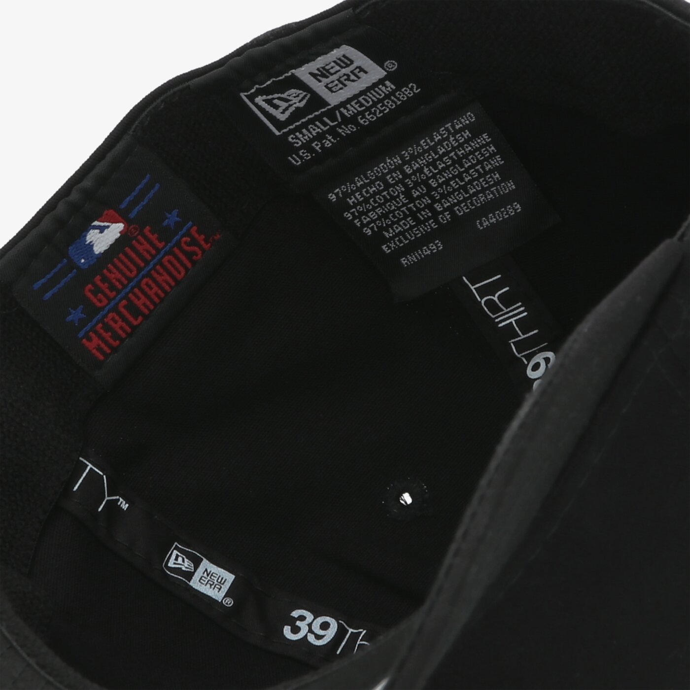 Мъжка шапка с козирка NEW ERA ШАПКА ESSENTIAL 39THIRTY NYY BLK/YEL NEW YORK YANKEE 12285504 цвят черен