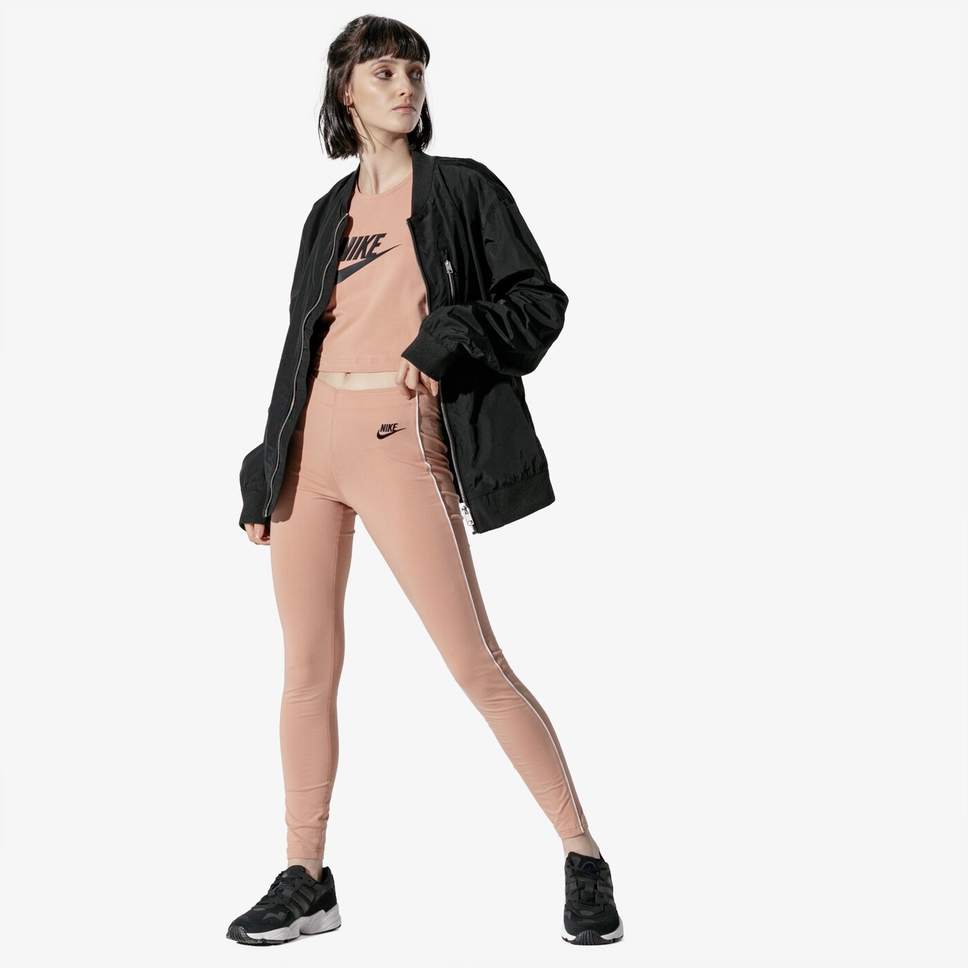 Дамска тениска NIKE ТОП W NSW HRTG ПОТНИК ar2327-605 цвят розов