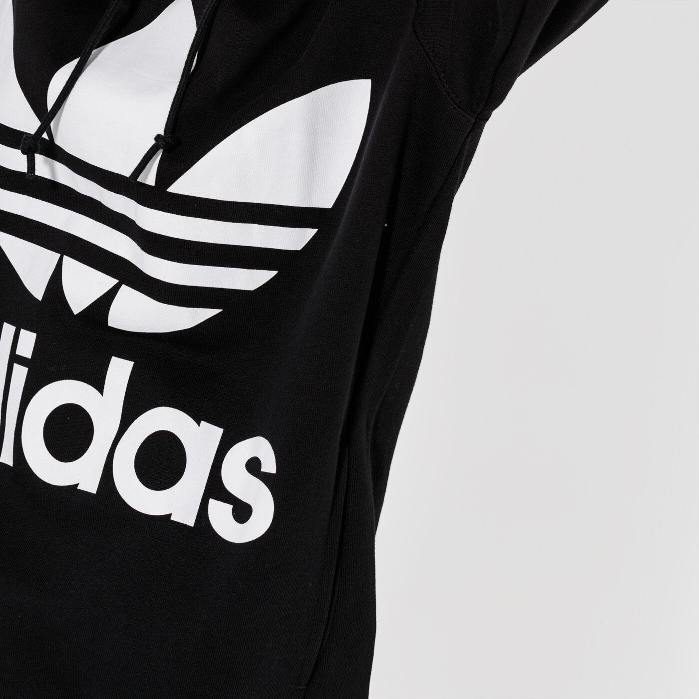 Дамски суичър ADIDAS СУИТЧЪР TREFOIL HOODIE ADICOLOR ce2408 цвят черен