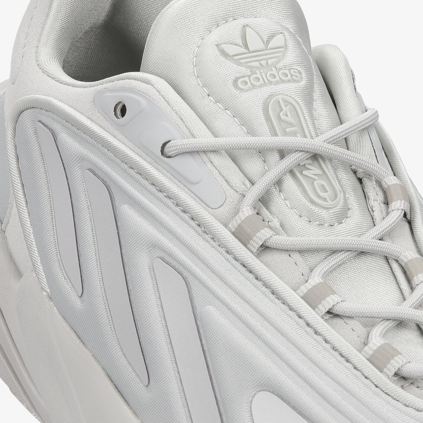 Дамски маратонки ADIDAS OZELIA h04252 цвят сив