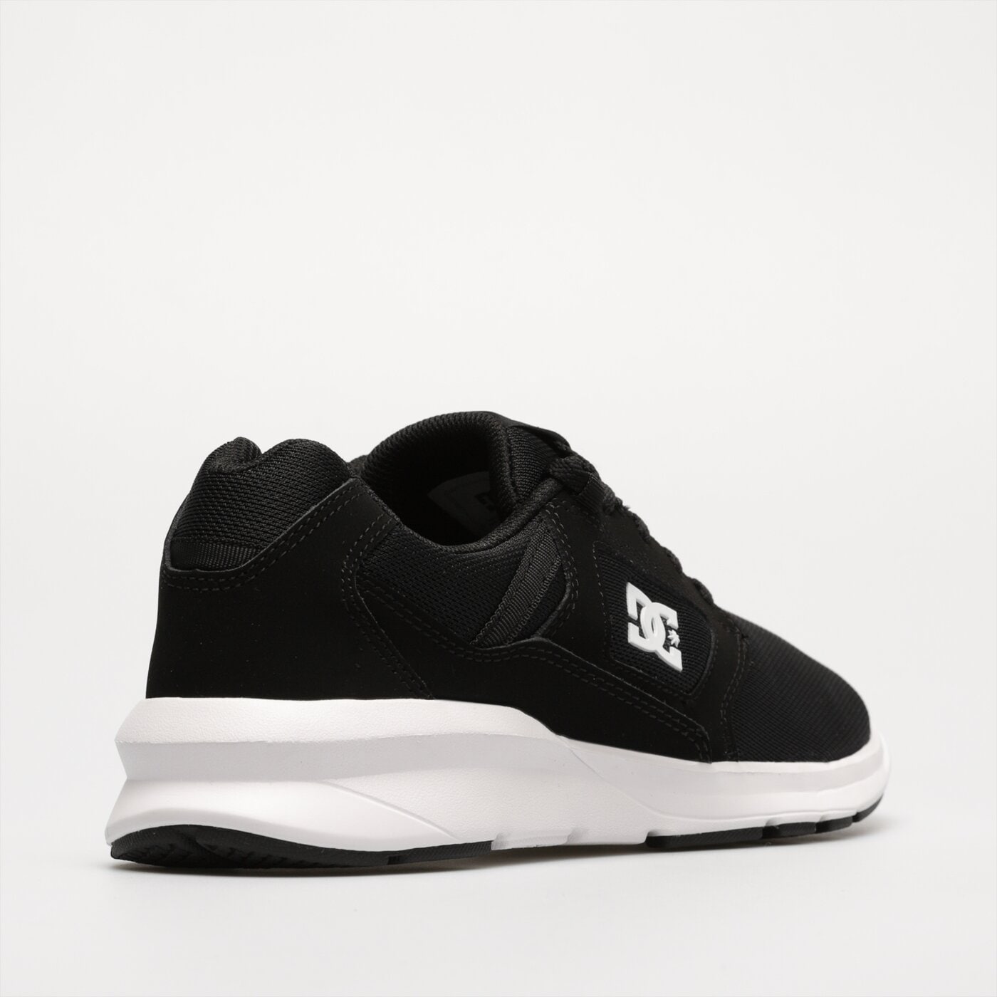 Мъжки маратонки DC SKYLINE adys400066bkw цвят черен