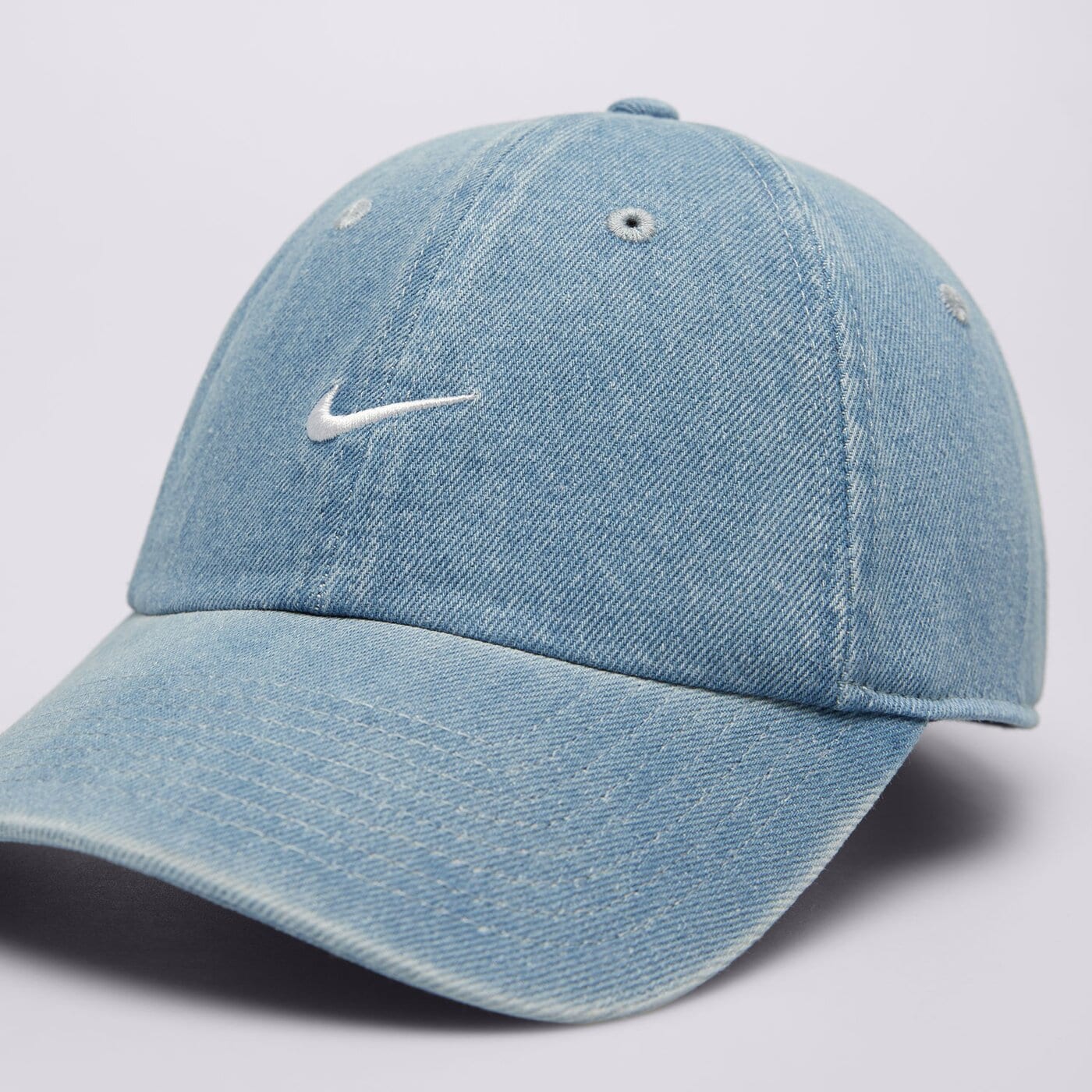 Дамска шапка с козирка NIKE ШАПКА U NK CLUB CAP U CB DENIM 24 L hf0383-429 цвят син