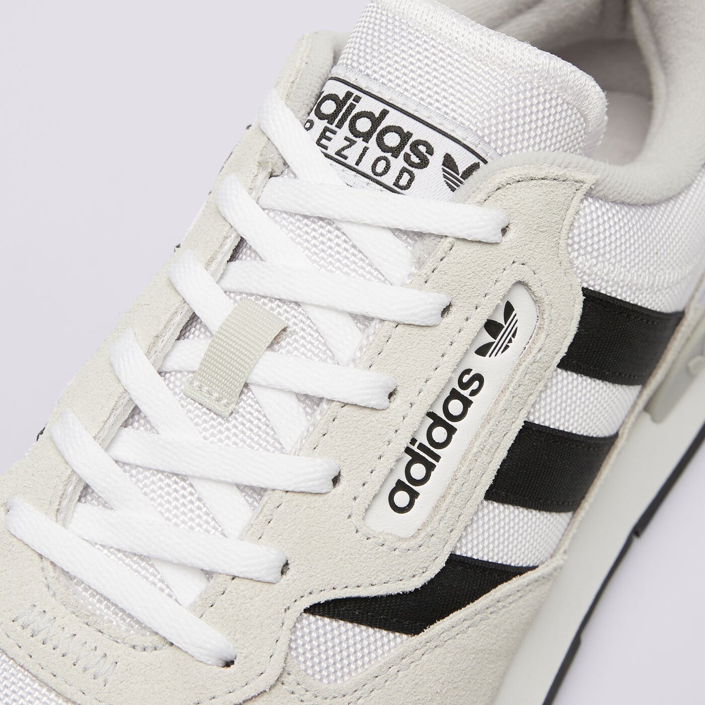 Мъжки маратонки ADIDAS TREZIOD 2 ih3801 цвят бял