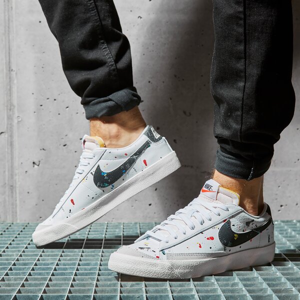 Мъжки маратонки NIKE BLAZER LOW '77 dj1517-100 цвят черен