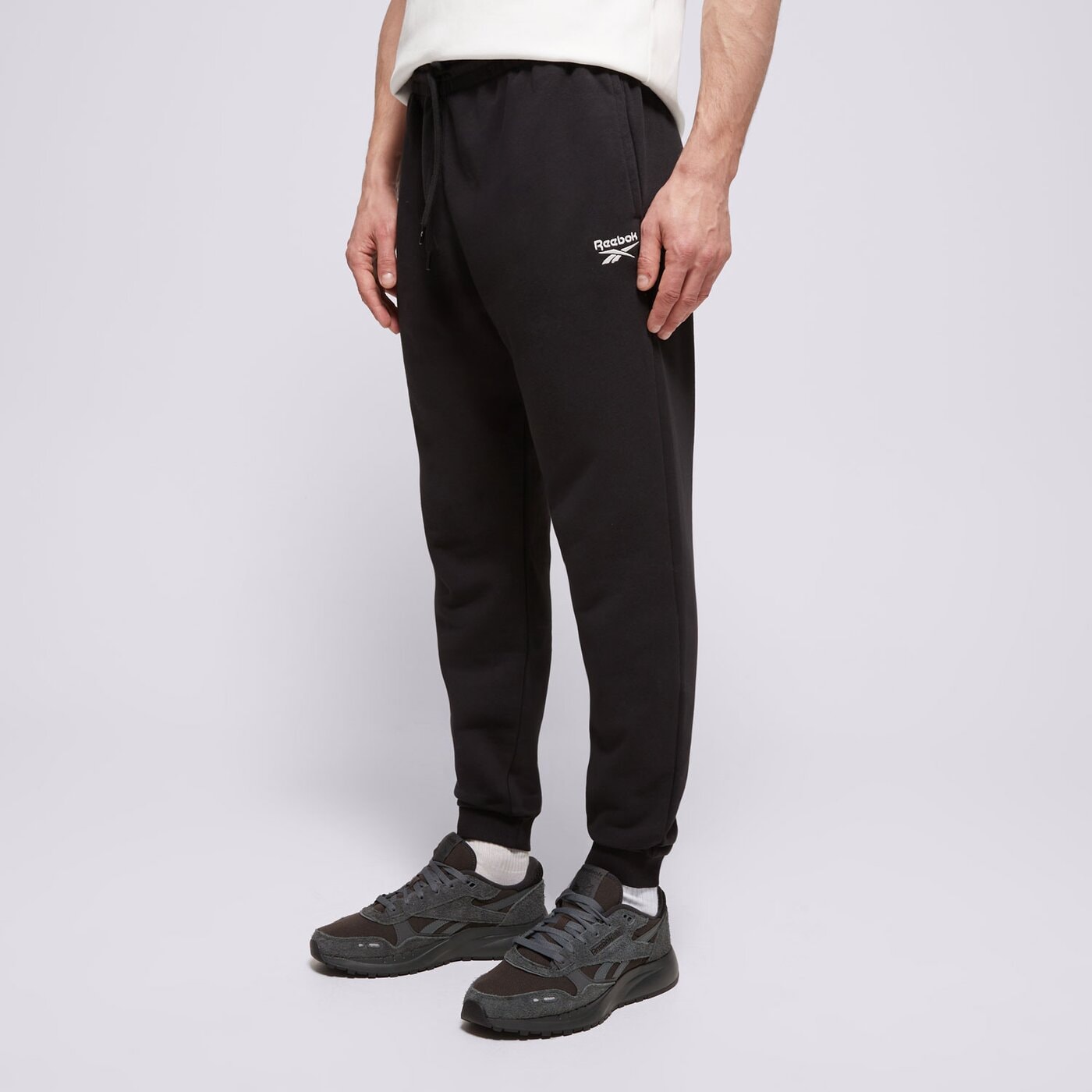 Мъжки панталони REEBOK ПАНТАЛОНИ RI FT LEFT LEG JOGGER hs7376_100065295 цвят черен