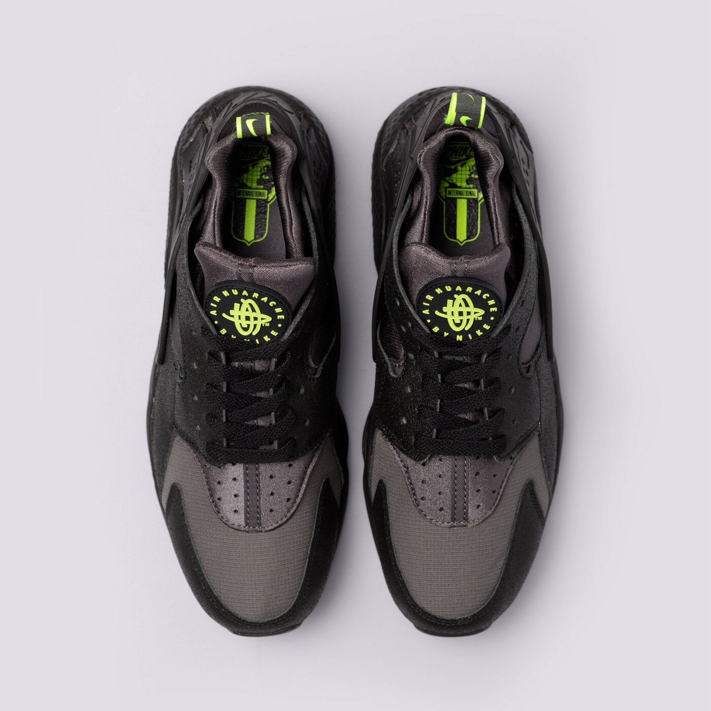 Мъжки маратонки NIKE AIR HUARACHE WT  dz4499-001 цвят черен