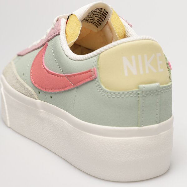 Дамски маратонки NIKE BLAZER LOW PLATFORM dm9464-001 цвят многоцветен