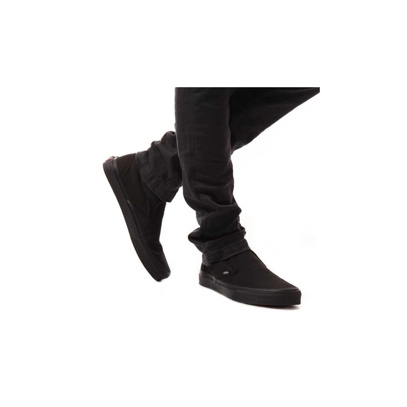 Мъжки маратонки VANS CLASSIC SLIP-ON  vn000eyebka1 цвят черен