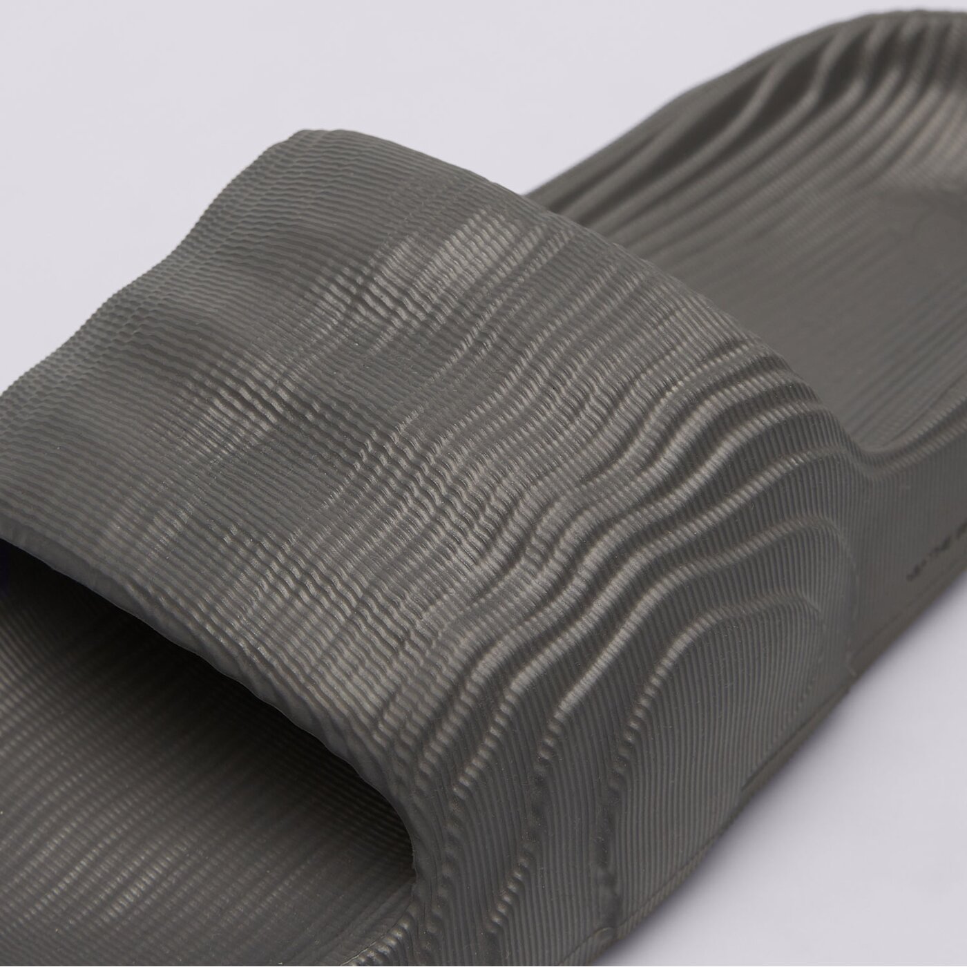 Дамски чехли и сандали ADIDAS ADILETTE 22 hp6522 цвят черен