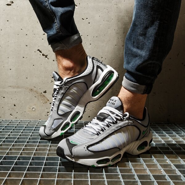 Мъжки маратонки NIKE AIR MAX TAILWIND IV cd0456-001 цвят сив