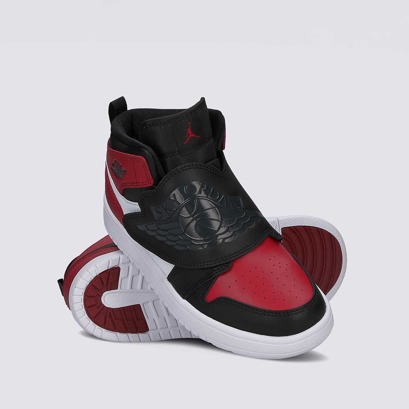 Детски маратонки SKY JORDAN 1  bq7197-016 цвят червен