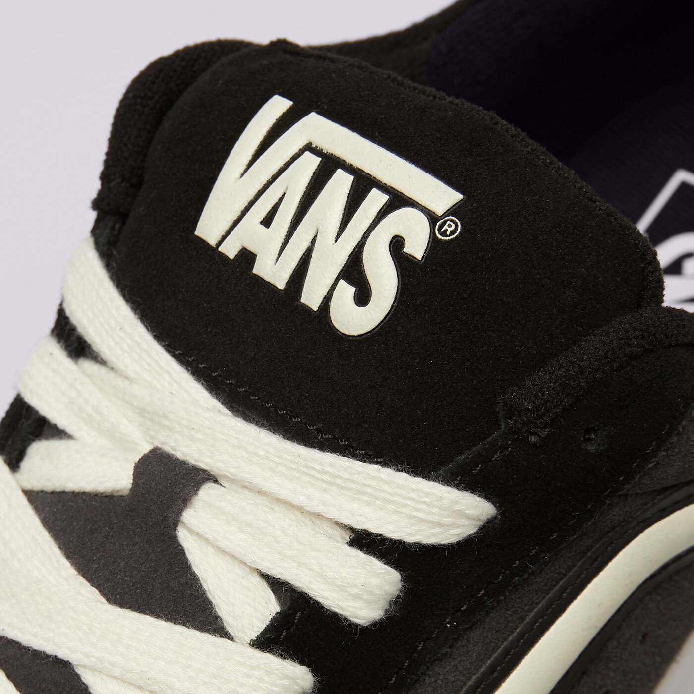 Мъжки маратонки VANS HYLANE vn000d26bma1 цвят черен