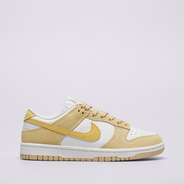 Дамски маратонки NIKE DUNK LOW fn7167-700 цвят бял