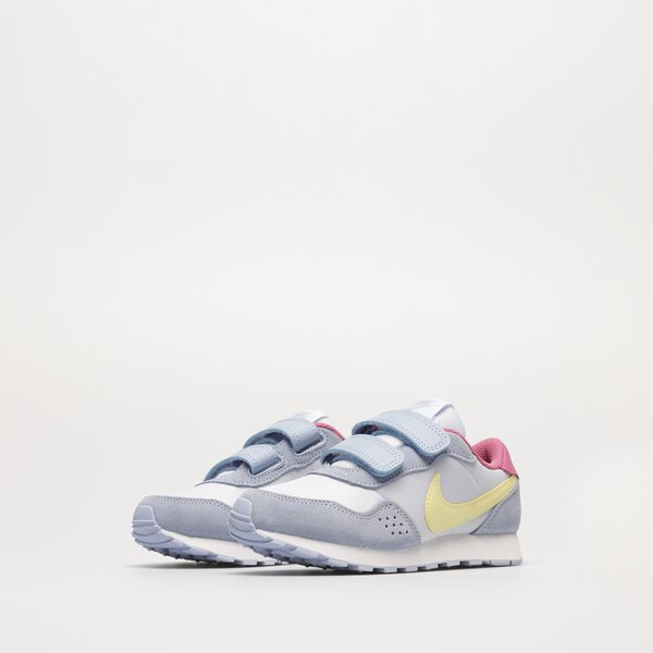 Детски маратонки NIKE MD VALIANT cn8559-407 цвят многоцветен