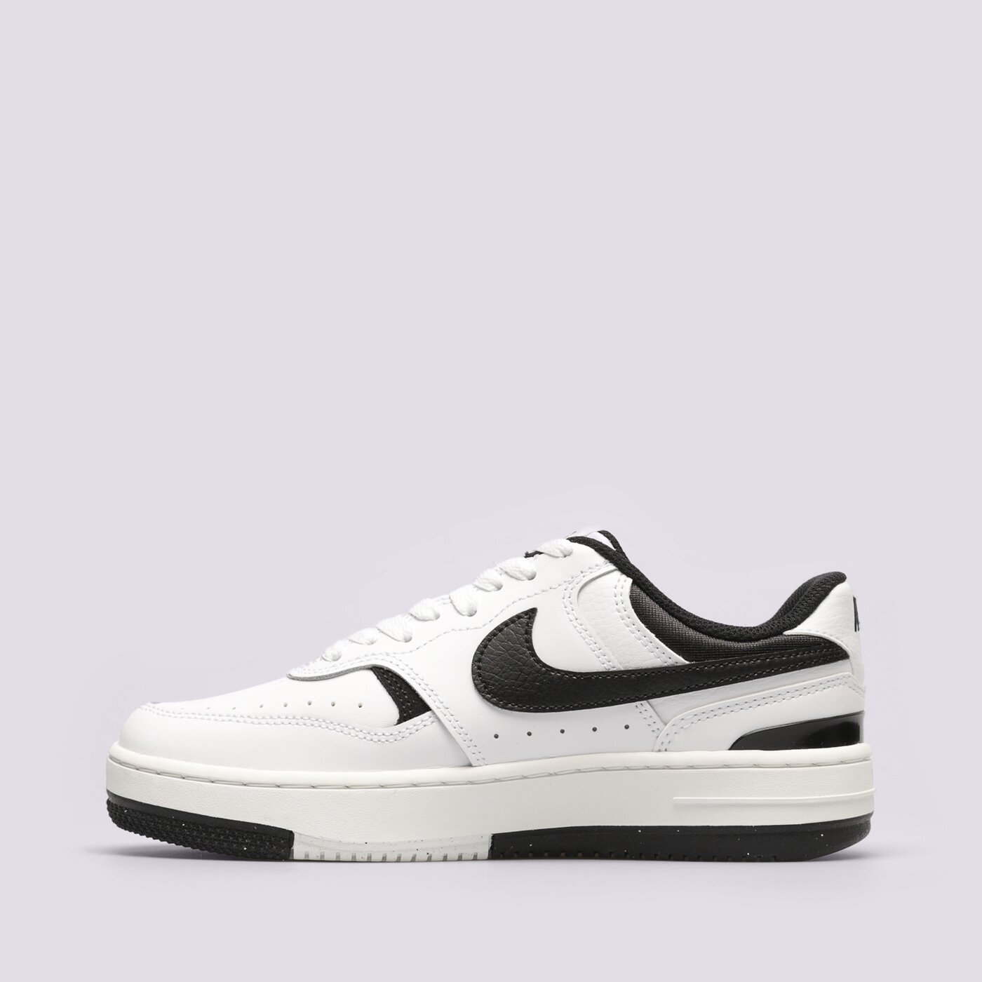 Дамски маратонки NIKE GAMMA FORCE dx9176-100 цвят бял