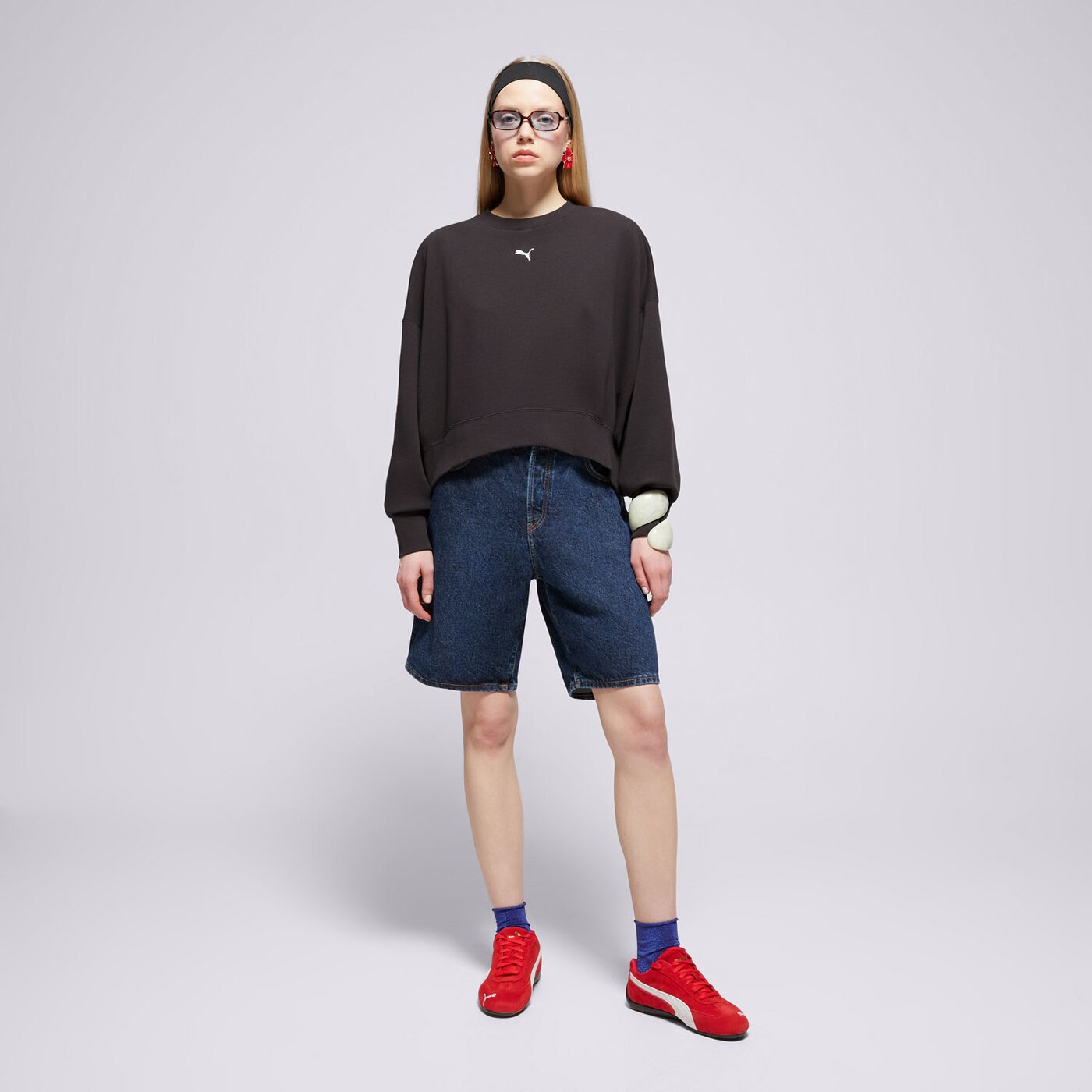 Дамски суичър PUMA СУИТЧЪР OVER-OVERSIZED CREW TR 629748 01 цвят черен