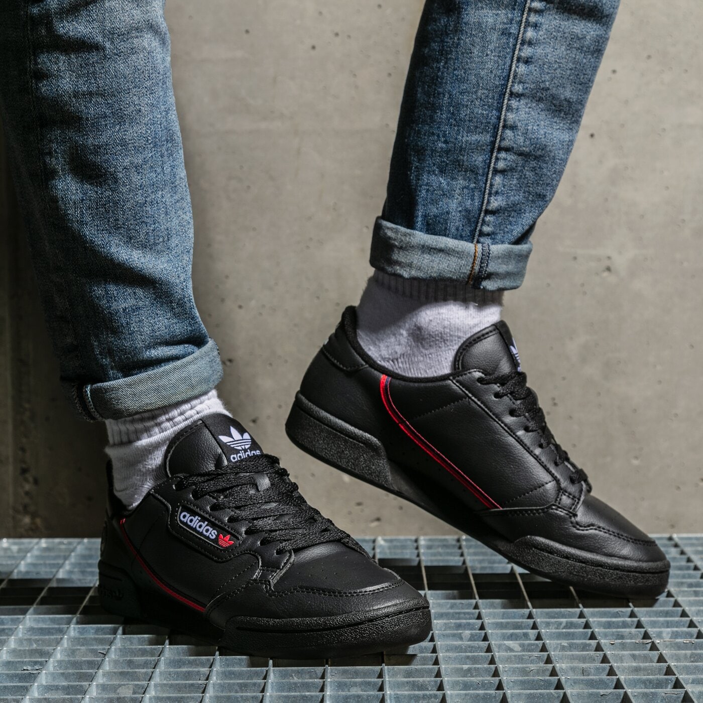 Мъжки маратонки ADIDAS CONTINENTAL 80 VEGAN h02783 цвят черен