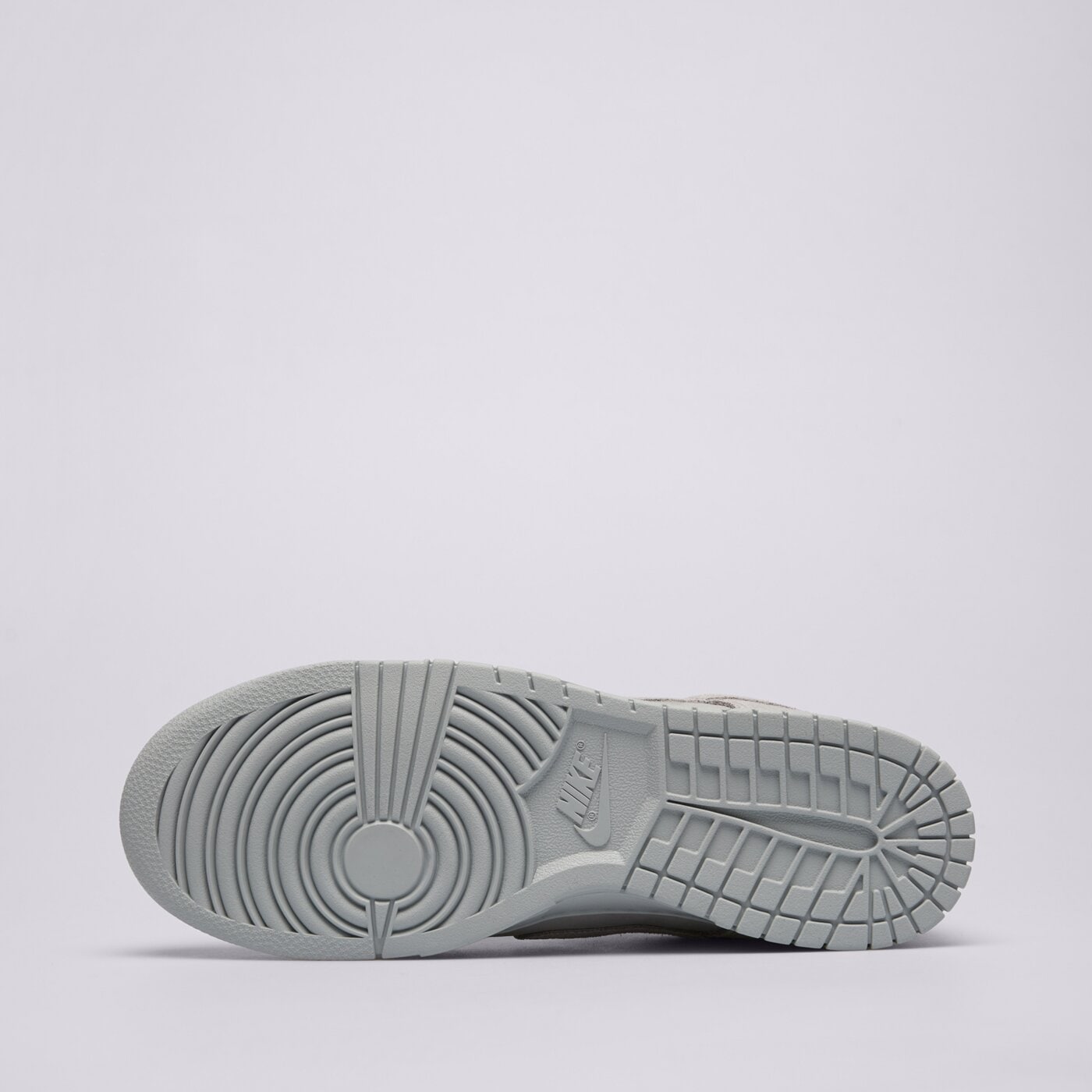 Мъжки маратонки NIKE DUNK LOW RETRO SE NUBUCK ib6651-002 цвят сив