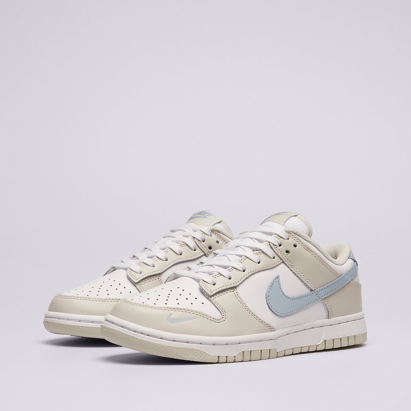 Дамски маратонки NIKE DUNK LOW  hf0023-100 цвят бежов