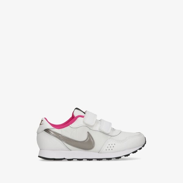 Детски маратонки NIKE MD VALIANT cn8559-105 цвят бял