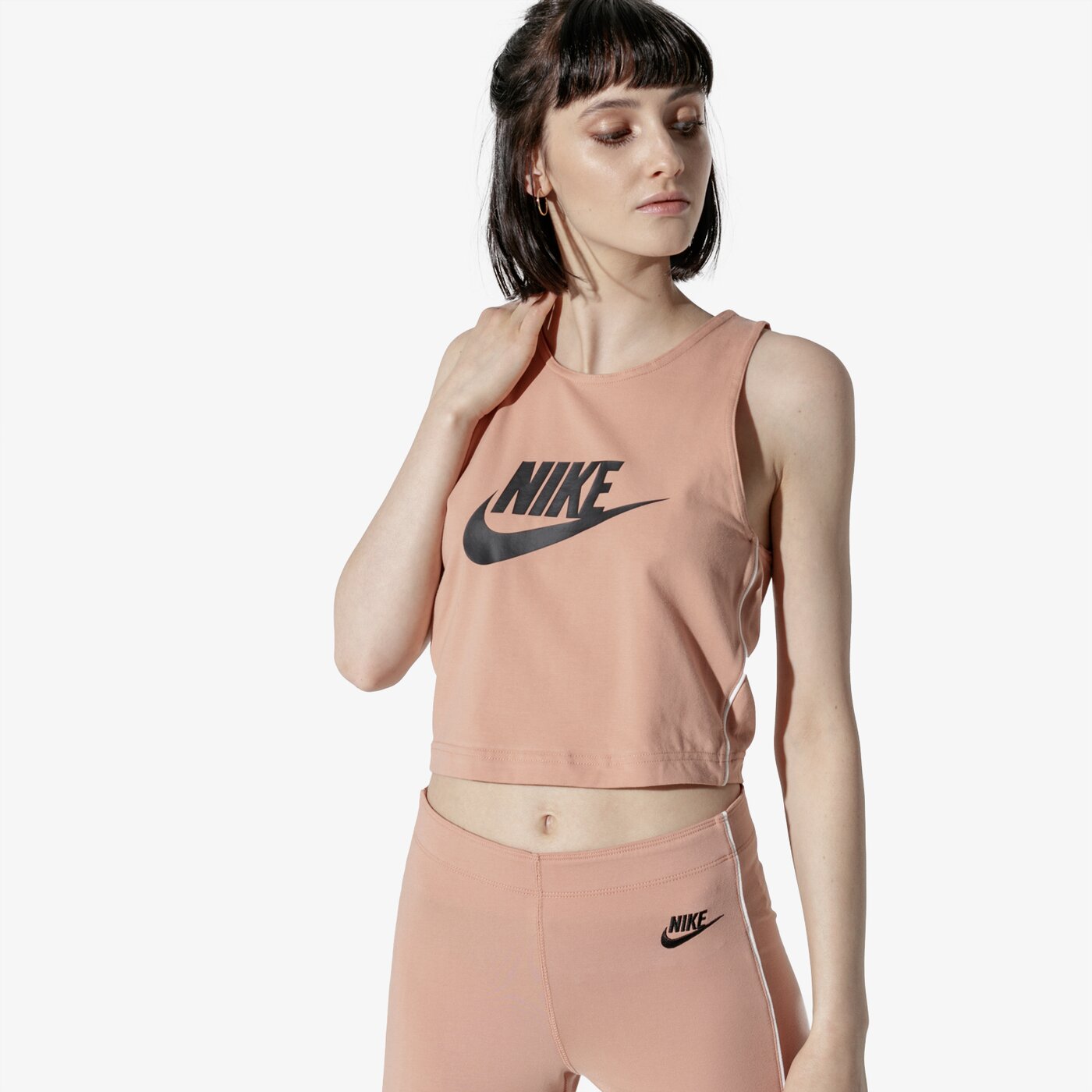 Дамска тениска NIKE ТОП W NSW HRTG ПОТНИК ar2327-605 цвят розов